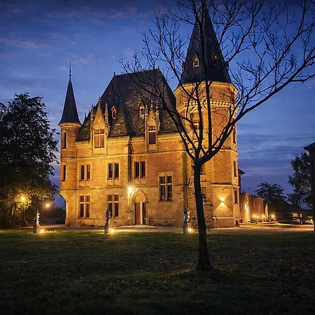 Chateau De Petit Bois