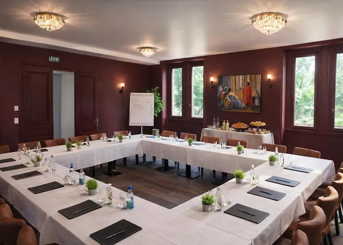 Chateau De Petit Bois